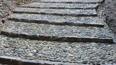 Verres Şatosu, İtalya 'nın Aosta Vadisi' nde bulunan heybetli bir ortaçağ kalesi.