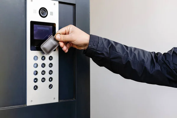 Discover the convenience of chip technology for secure and efficient entry into a contemporary high-rise.