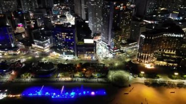 Güney Kore, Busan 'daki Haeundae plaj gece hava manzarası. Yüksek kalite 4k görüntü
