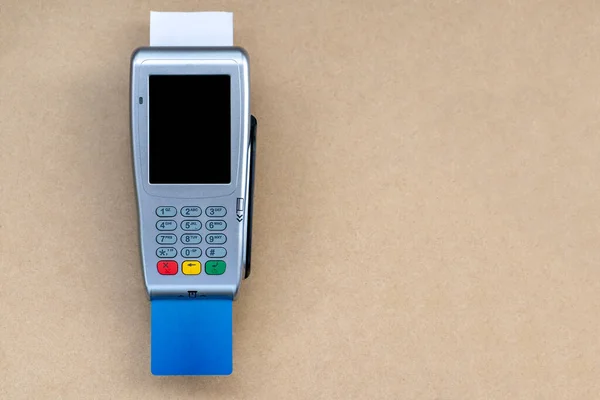 ホワイトラベルクレジットカード決済端末 クレジットカードでの売買のシンボル — ストック写真