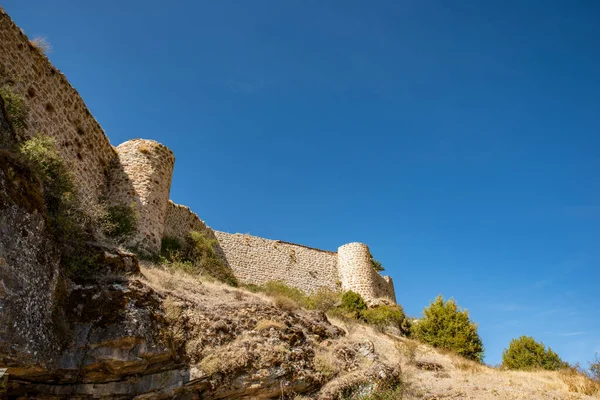 Blick Auf Die Mauerreste Des Mittelalterlichen Dorfes Calatanazor Einem Sonnigen — Stockfoto