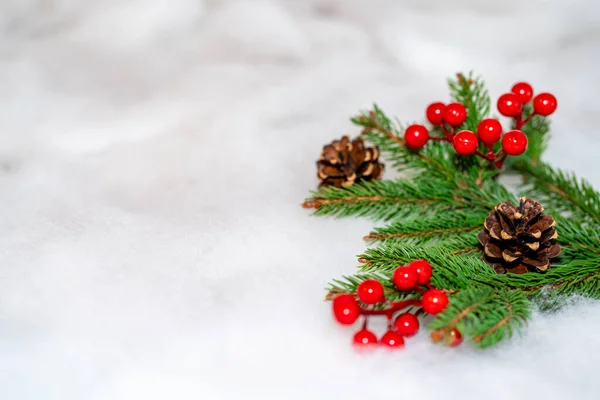 Jedlové Větve Borovými Šiškami Vánoční Přání Kopírkou — Stock fotografie
