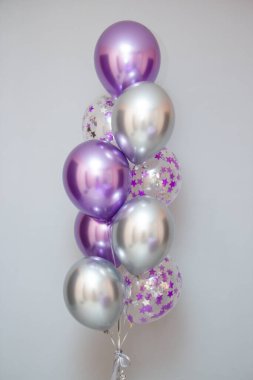 Duvarda mor balon seti