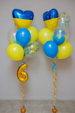 Mavi ve sarı helyum balonları, Ukrayna 'nın balon kalp bayrağı