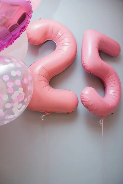Ροζ Αριθμούς Μπαλόνια Λευκό Φόντο — Φωτογραφία Αρχείου