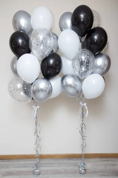 Balões Preto Prata Para Homem Feliz Aniversário Imagem De Stock