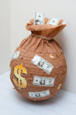 Piata para çantası, dolar çantası, piata oyunu