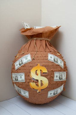 Piata para çantası, dolar çantası, piata oyunu