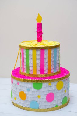 Mumlu doğum günü pastası