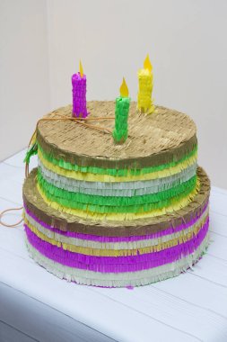 Mumlu doğum günü pastası