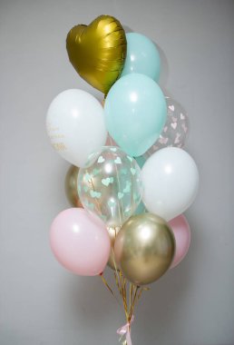 Pembe ve nane şekerli doğum günü balonları: 