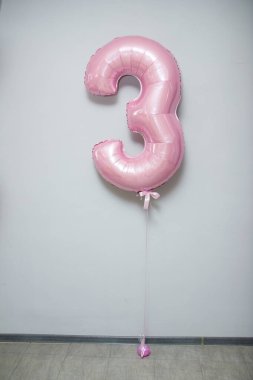 pembe 3 numaralı helyum balonu