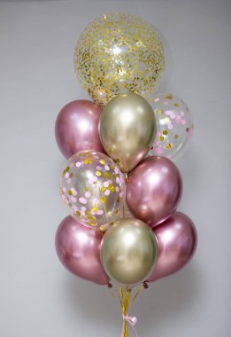 pembe ve altın balonlar krom ve konfeti ve helyumlu balonlar