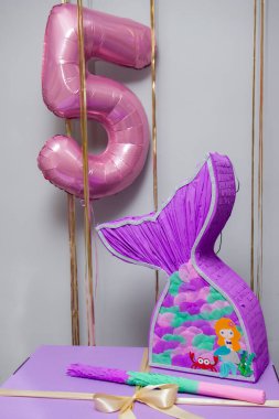 5 numaralı balon kutusu pembe kızlar için doğum günü süslemeleri mor çiçekler helyum balonları merm