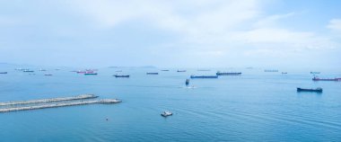 İstanbul, Türkiye, 16 Nisan 2023: Arka planda Adalar Prensleri Boğaz 'ın havadan görünüşü