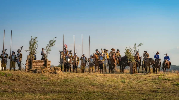 stock image Gniew, Poland, Aug 2020 Polish hors cavalry, Hussars, pikemans and musketeers behind fortifications, historical reenactment of Battle of Gniew