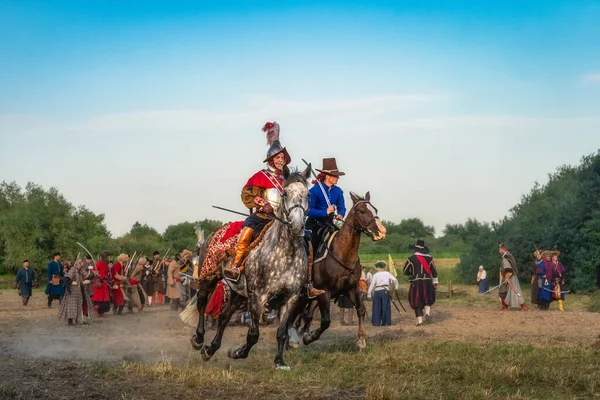 Gniew Polônia Agosto 2020 Hussardos Poloneses Cavalaria Pesada Galopando Pelo — Fotografia de Stock