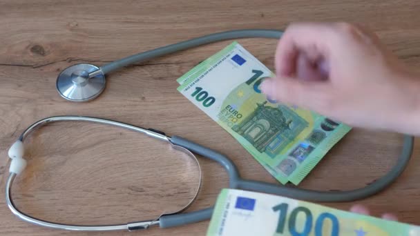Medicina Dinheiro Contagem Dinheiro Corrupção Seguro Tratamento Oncológico Caro Euro — Vídeo de Stock