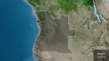 Angola sınır bölgesinin yakın planında uydu haritasında koyu bir örtüyle vurgulanıyor. Ana nokta. Ülke çapında bir taslak oluşturun. Ülkenin ve başkentinin İngilizce adı