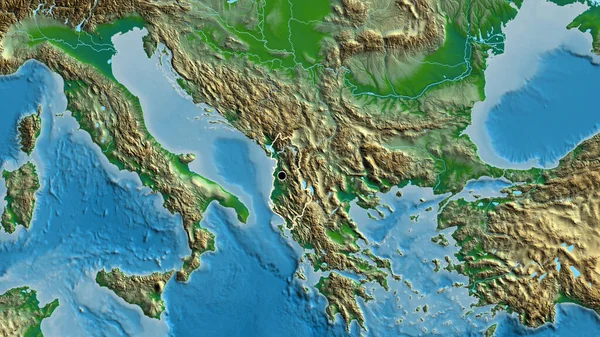 在实际地图上对阿尔巴尼亚边境地区进行的密切监视 资本点 国家形貌概述 — 图库照片