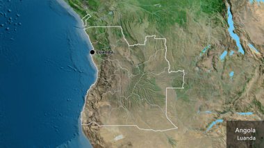 Angola sınır bölgesinin ve bölgesel sınırlarının uydu haritasına yakın plan. Ana nokta. Ülke çapında bir taslak oluşturun. Ülkenin ve başkentinin İngilizce adı