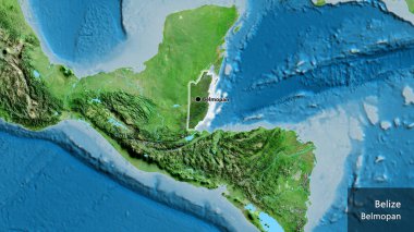 Belize sınır bölgesinin yakın çekimleri, uydu haritasında koyu bir örtüyle vurgulanıyor. Ana nokta. Ülke çapında parıldıyor. Ülkenin ve başkentinin İngilizce adı