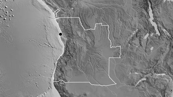 在一张灰色比例尺地图上对安哥拉边境地区进行的密切调查 资本点 国家形貌概述 — 图库照片