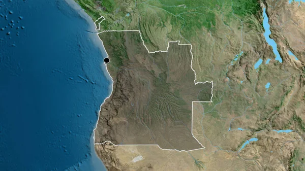 衛星地図上の暗いオーバーレイで強調アンゴラ国境地域のクローズアップ 資本ポイント 全国の概要 — ストック写真