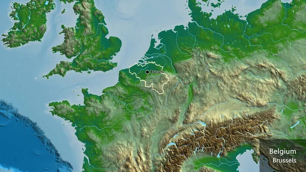 在一张实景地图上对比利时边境地区进行的密切监视 资本点 概略地描述一下国家的面貌 国家及其首都的英文名称 — 图库照片