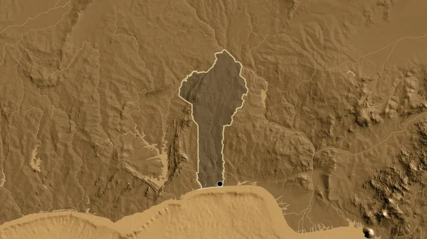 在贝宁边境地区的特写镜头下 突出显示出黑色的覆盖在黑色的海拔地图上 资本点 国家形貌概述 — 图库照片