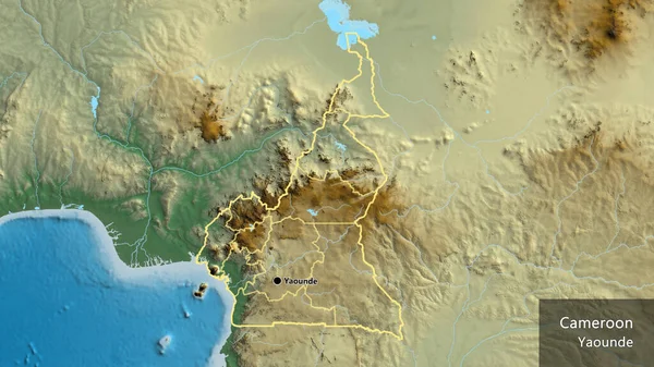 在一张救济地图上对喀麦隆边境地区及其区域边界进行了密切监视 资本点 概略地描述一下国家的面貌 国家及其首都的英文名称 — 图库照片