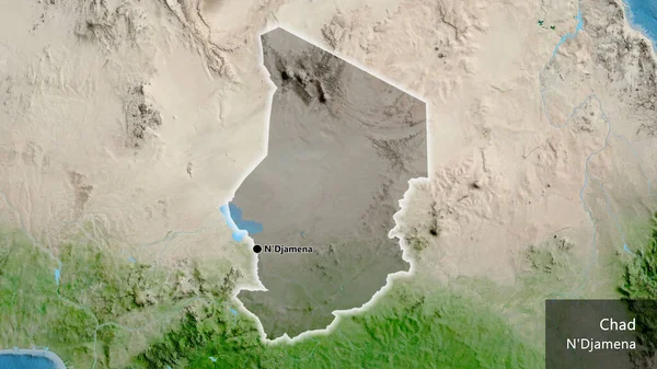 衛星地図上の暗いオーバーレイで強調チャド国境地域のクローズアップ 資本ポイント 国の形の周りに光る 英名国とその首都 — ストック写真