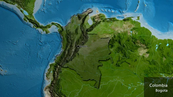 Kolombiya sınırına yakın çekim. Uydu haritasında koyu bir örtüyle işaretlenmiş. Ana nokta. Kırsal kesimin kıvrımlı kenarları. Ülkenin ve başkentinin İngilizce adı