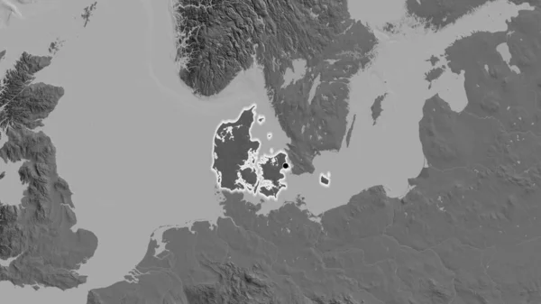 덴마크 지역의 촬영은 지도에서 어두운 오버레이로 조명되고 전국을 누비며 젓는다 — 스톡 사진