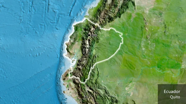 衛星地図上のエクアドル国境地帯の閉鎖 資本ポイント 国の形の周りに光る 英名国とその首都 — ストック写真