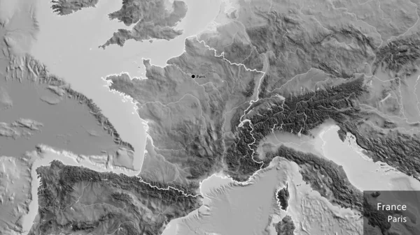グレースケールマップ上のフランス国境地域のクローズアップ 資本ポイント 国の形の周りの概要 英名国とその首都 — ストック写真