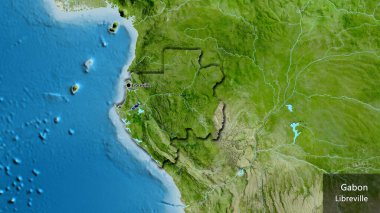 Gabon sınır bölgesinin uydu haritasında yakın plan görüntüsü. Ana nokta. Kırsal kesimin kıvrımlı kenarları. Ülkenin ve başkentinin İngilizce adı