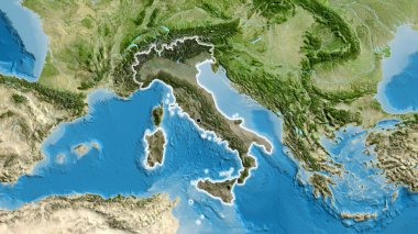 İtalya sınır bölgesinin yakın çekimleri, uydu haritasında koyu bir örtüyle vurgulanıyor. Ana nokta. Ülke çapında parıltı. 