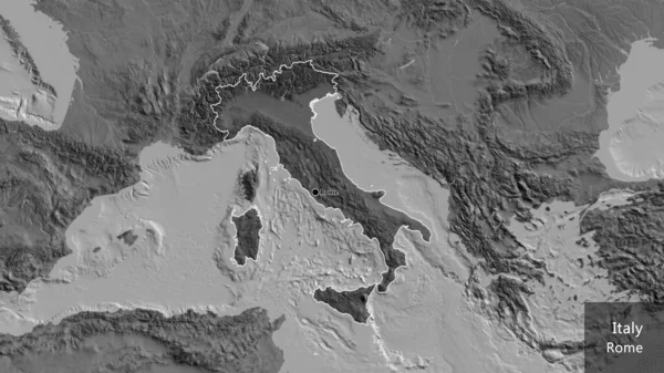 이탈리아 지역의 사진은 지도에 오버레이로 조명되고 국가의 모양을 중심으로 나라의 — 스톡 사진