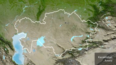 Kazakistan sınır bölgesinin uydu haritasında yakın plan görüntüsü. Ana nokta. Ülke çapında parıldıyor. Ülkenin ve başkentinin İngilizce adı