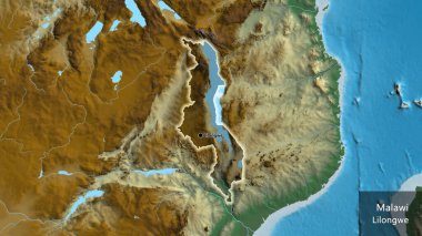 Malawi sınır bölgesinin yakın çekimleri bir yardım haritasında koyu bir örtüyle vurgulanıyor. Ana nokta. Ülke çapında parıldıyor. Ülkenin ve başkentinin İngilizce adı