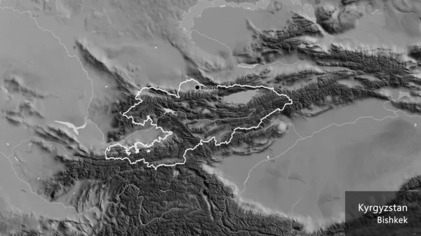 Kırgızistan sınır bölgesinin yakın çekimleri gri tonlu bir haritada. Ana nokta. Ülke çapında bir taslak oluşturun. Ülkenin ve başkentinin İngilizce adı