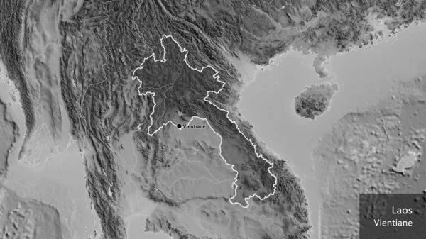 老挝边境地区的特写镜头以灰度地图上的黑暗覆盖为亮点 资本点 概略地描述一下国家的面貌 国家及其首都的英文名称 — 图库照片