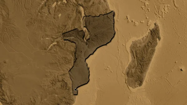 莫桑比克边境地区的特写镜头突出显示了黑色的覆盖在黑色的高程地图上 资本点 国家形状的斜边 — 图库照片