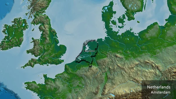 在实际地图上对荷兰边境地区进行的密切监视 资本点 这个国家的边缘呈斜角状 国家及其首都的英文名称 — 图库照片