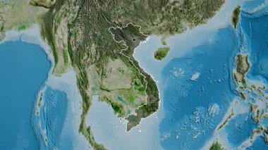 Vietnam sınırına yakın çekim. Uydu haritasında koyu bir örtüyle vurgulanıyor. Ana nokta. Ülke şekli etrafında özet geç. 