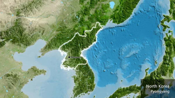 卫星地图上北朝鲜边境地区的特写 资本点 风靡全国各地 国家及其首都的英文名称 — 图库照片