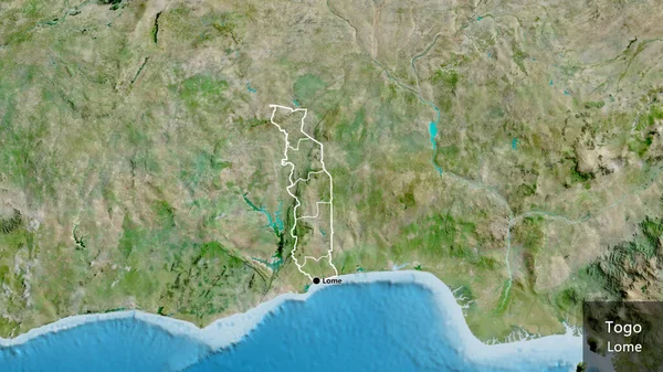 在卫星地图上对多哥边境地区及其区域边界进行了密切监视 资本点 概略地描述一下国家的面貌 国家及其首都的英文名称 — 图库照片