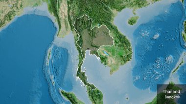 Tayland sınır bölgesinin yakın planında uydu haritasında koyu bir kaplama var. Ana nokta. Ülke çapında bir taslak oluşturun. Ülkenin ve başkentinin İngilizce adı