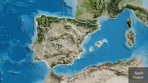 在卫星地图上对西班牙边境地区及其区域边界进行了密切监视 资本点 概略地描述一下国家的面貌 国家及其首都的英文名称 — 图库照片